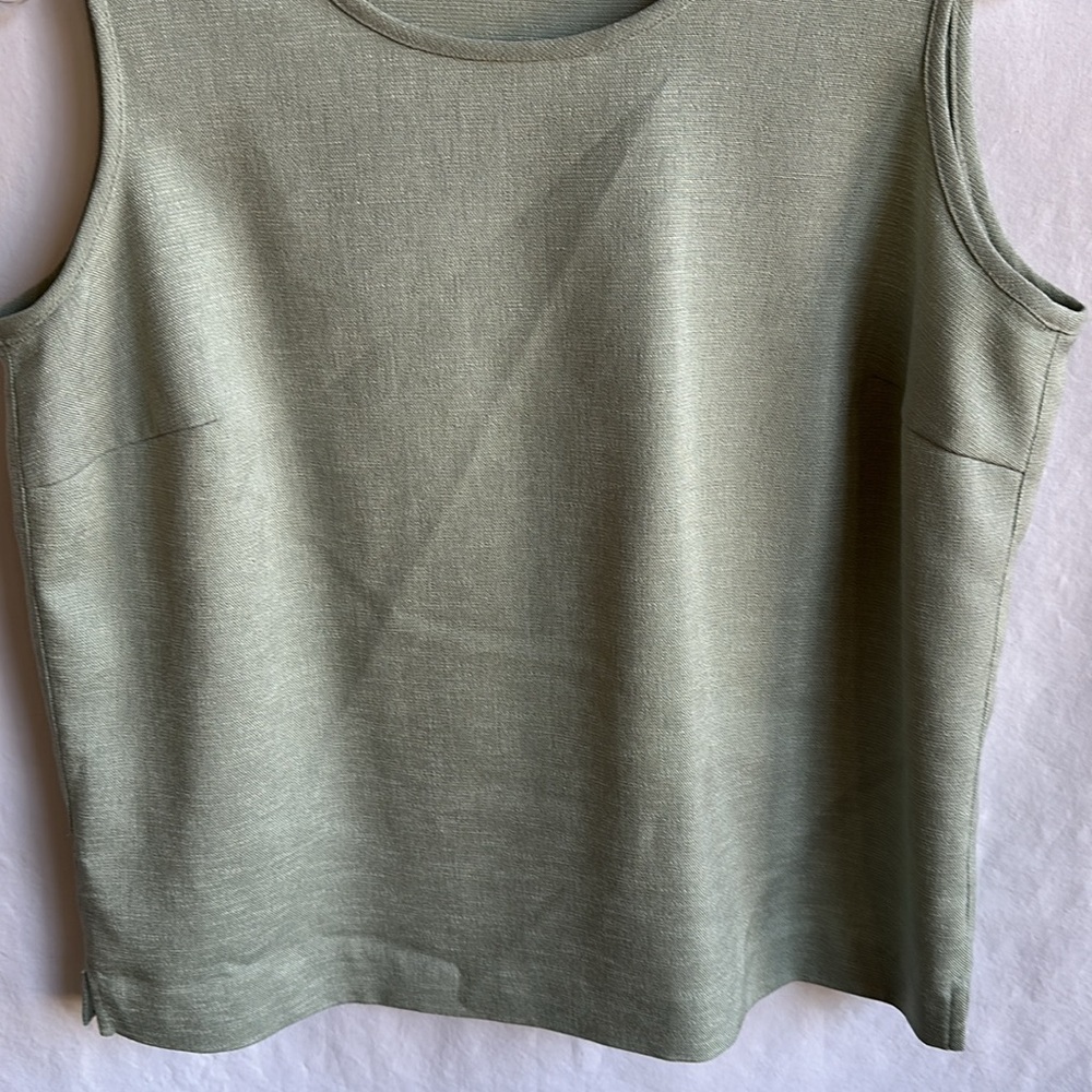 Celery green tank top, size L - Picture 3 of 4